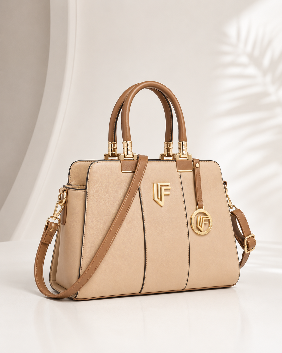 Nova 5 Section Hand Bag